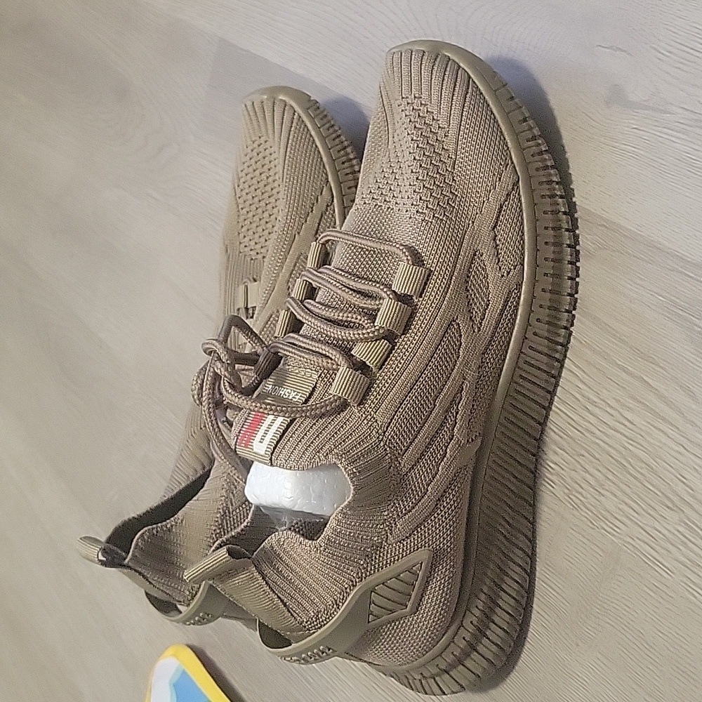 DK sneakers